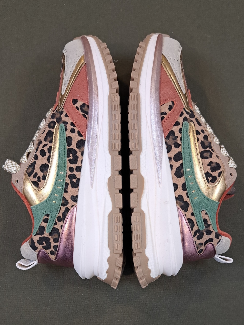 Blowfish Malibu Leo Sneaker - Color: Leopard Suede - Size: Women 6 - Picture 7 of 10
